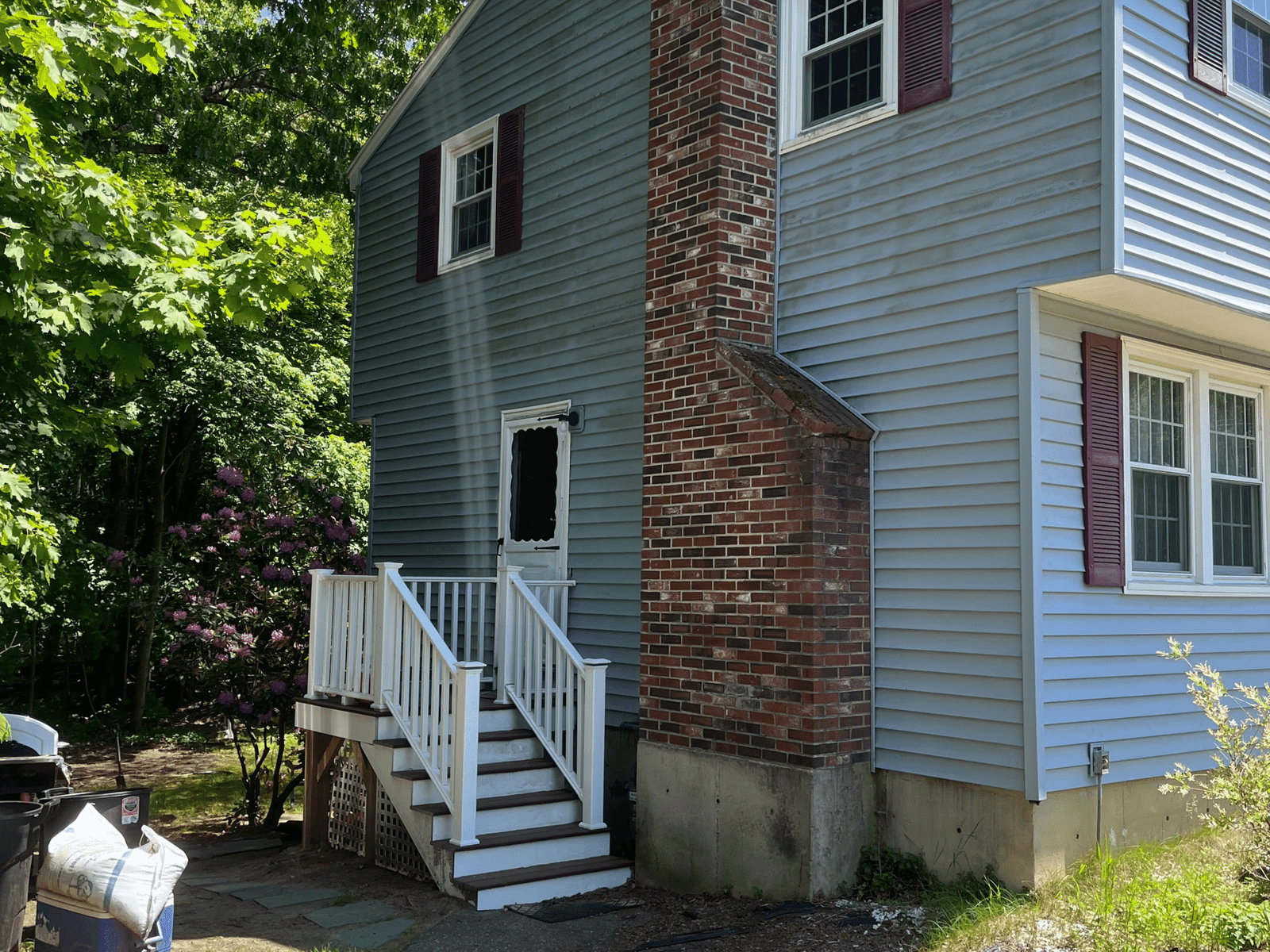 dirty vinyl siding